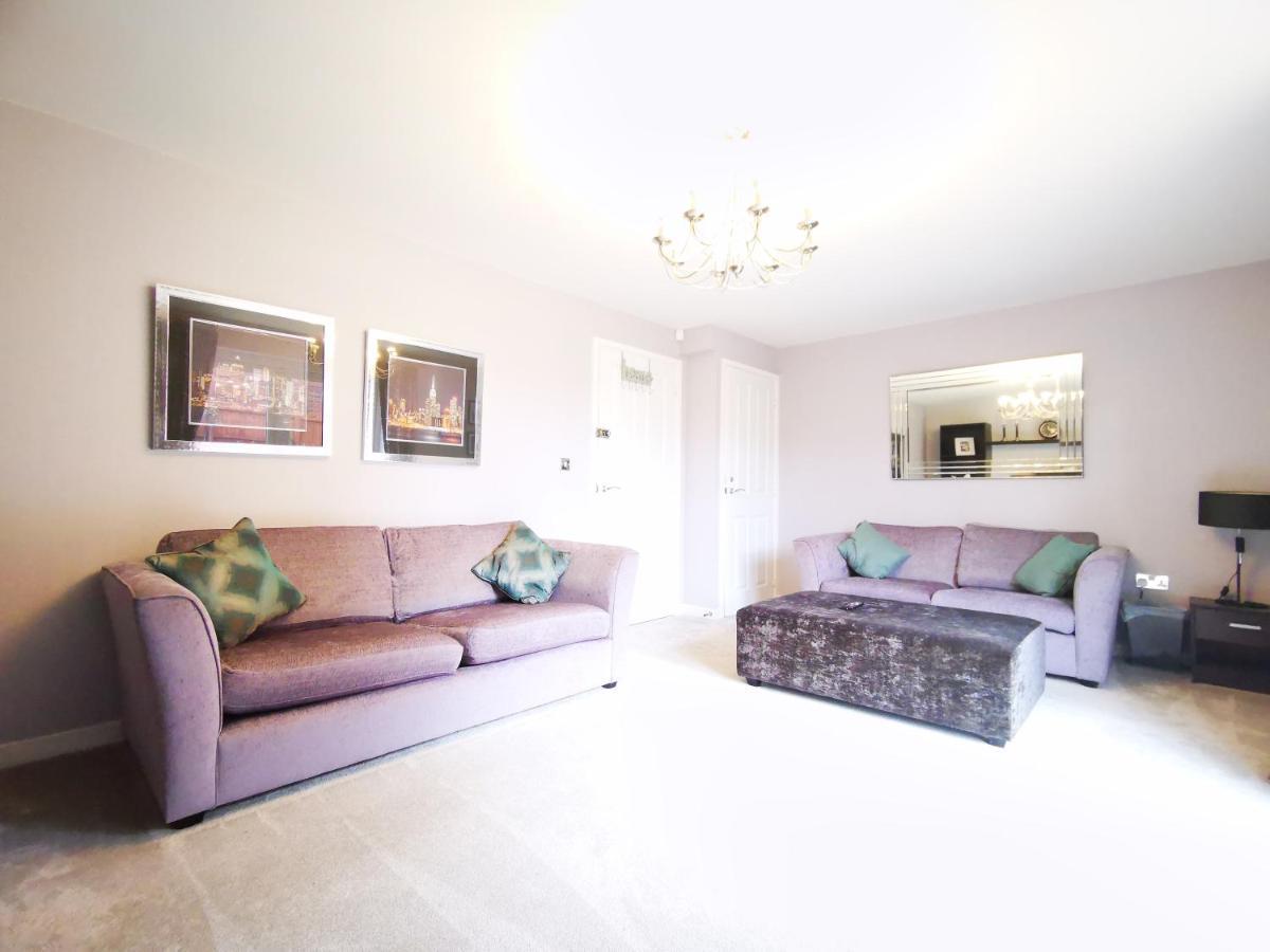 The Lawnswood - Central Manchester Holiday Home With Free Parking Exteriör bild
